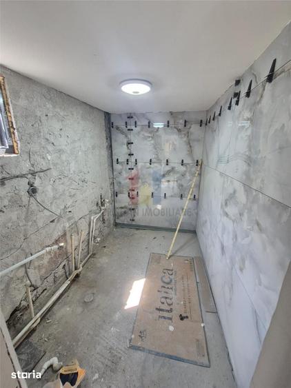 Casă cu 6 camere cu Teren 238 Mp în Central