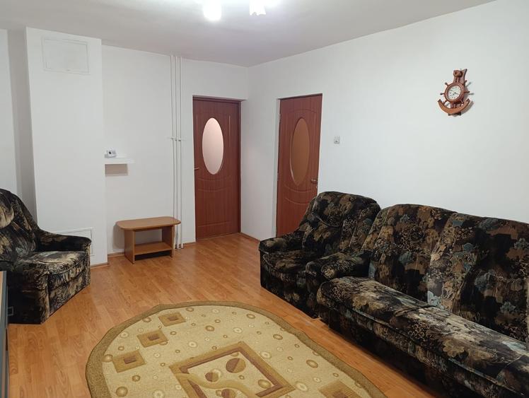 Apartament cu 2 camere semidecomandat în Lăpuș