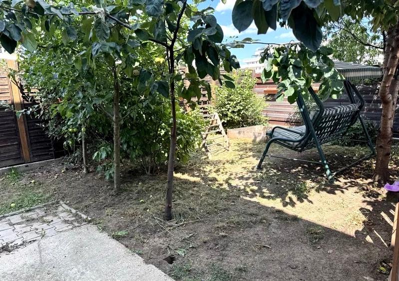 Duplex cu 4 camere cu Canalizare în Florești