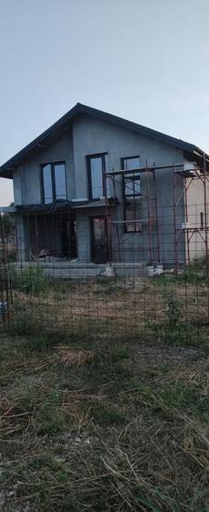 Casă individuală cu 5 camere cu Teren 1110 Mp în Colceag