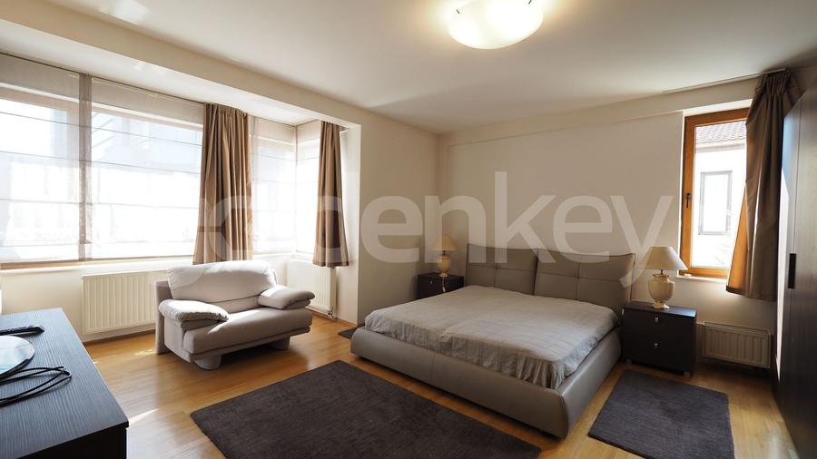 Apartament cu 4 camere decomandat, mobilat în Herăstrău