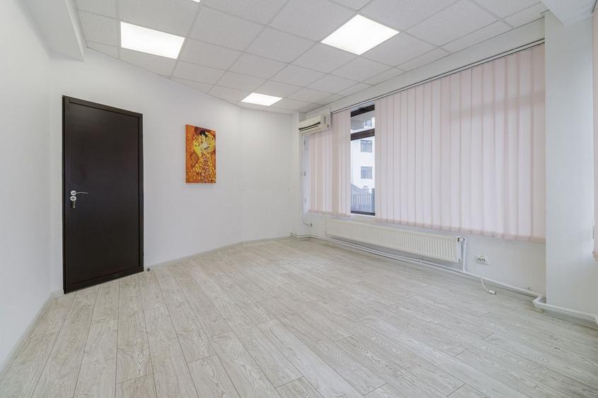 Birou, de 107 mp, în Nerva Traian