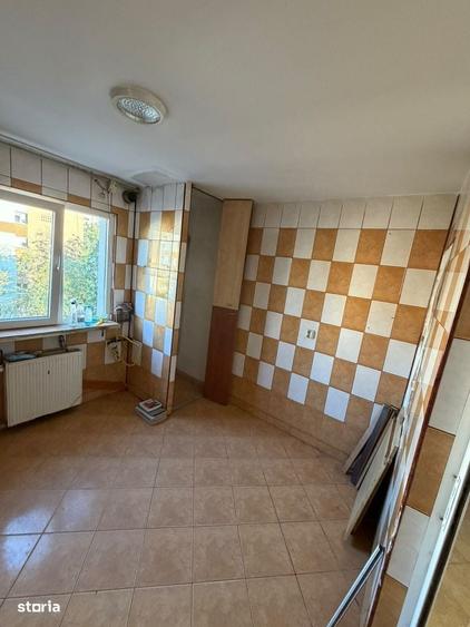 Apartament cu 4 camere în Militari