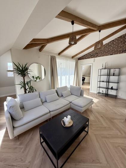 Apartament cu 3 camere decomandat în Florești