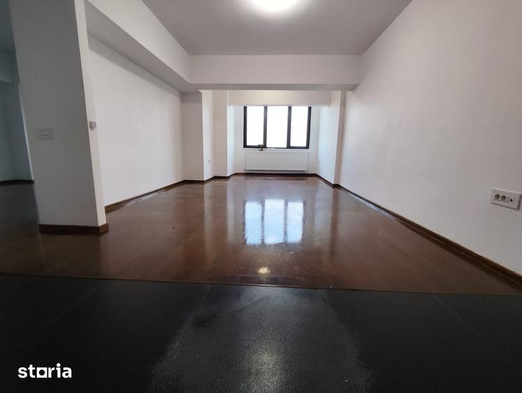 Penthouse 200 mp / 6 camere/ Unirii - 1