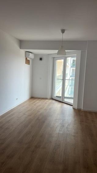 Apartament cu 3 camere decomandat în Sebastian
