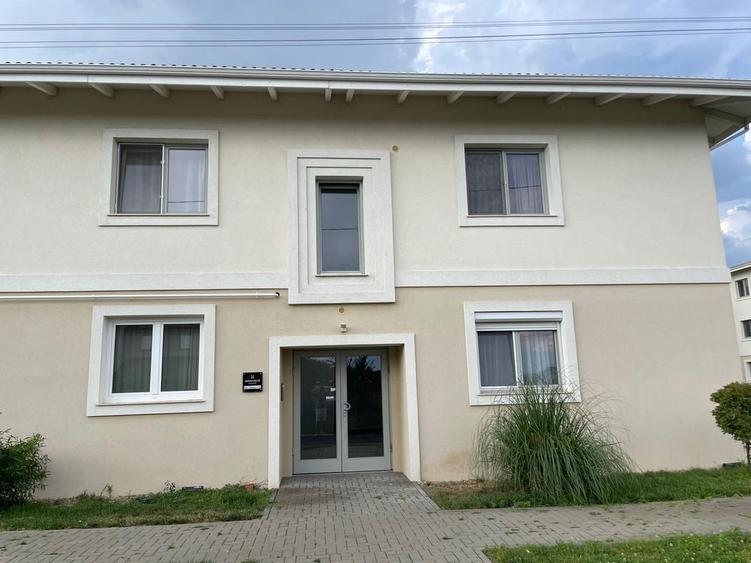 Apartament cu 2 camere decomandat în Moșnița Nouă