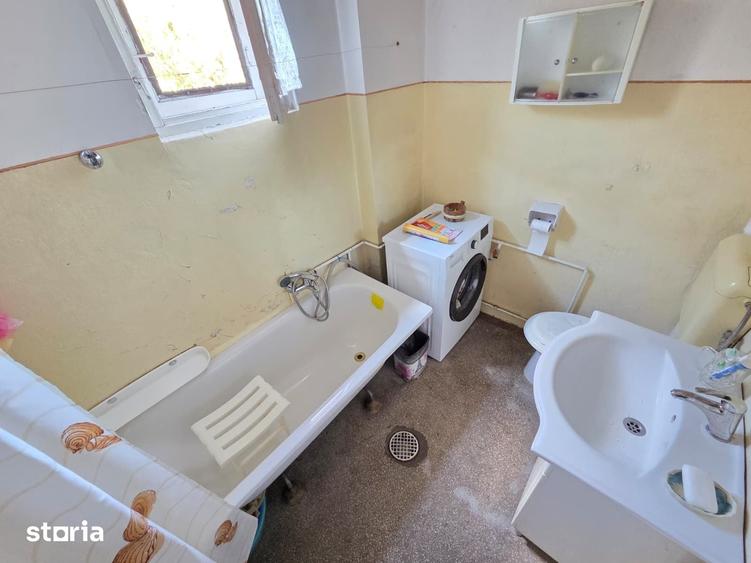 Casă cu 2 camere cu Teren 280 Mp în Central