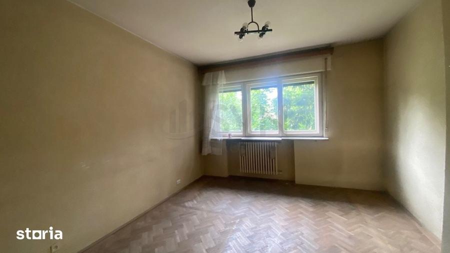 Apartament cu 3 camere decomandat în Domenii