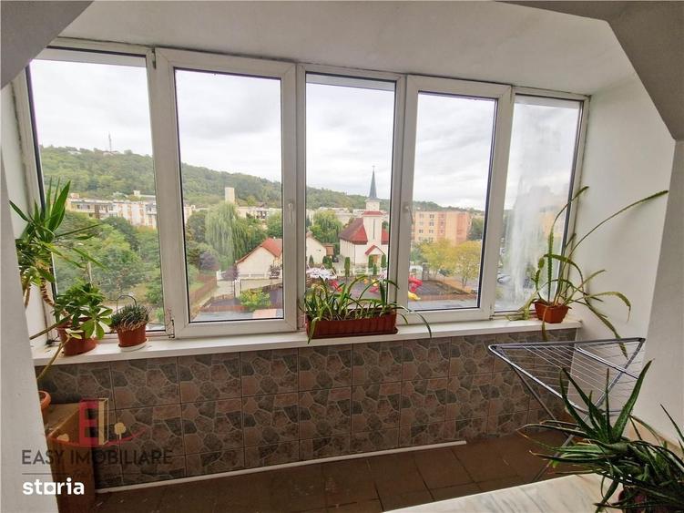 Apartament cu 2 camere decomandat în Tudor