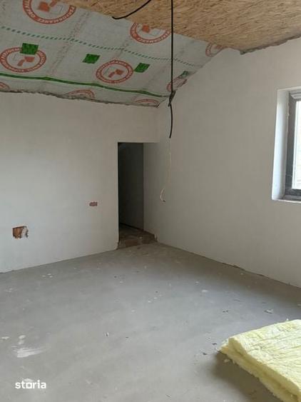 Casă cu 4 camere cu Teren 150 Mp în Vânători
