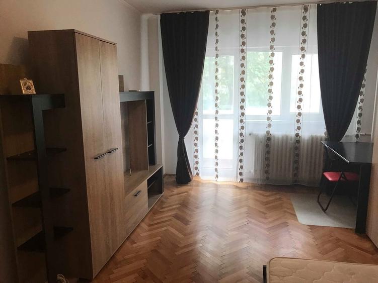 Garsonieră decomandată, mobilată în Turda