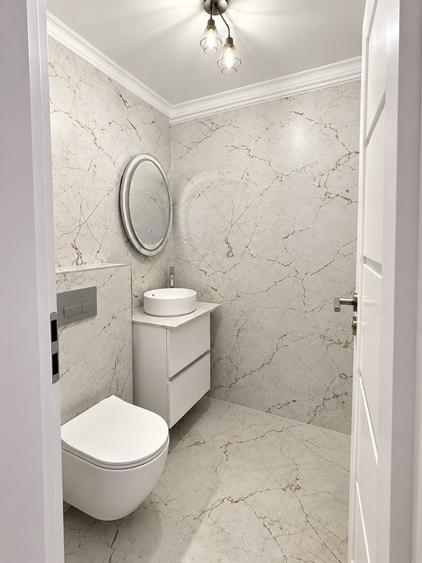 Apartament cu 3 camere decomandat în Zorilor