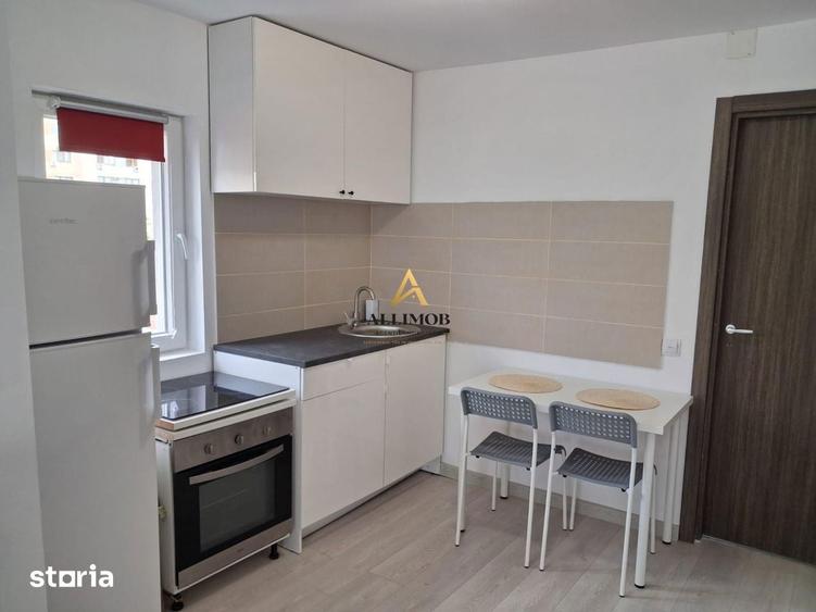 Apartament cu 2 camere în Micro 3