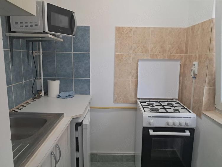 PROPRIETAR INCHIRIEZ GARSONIERA, 22MP, etaj 2, zona centrala ?i lini?tita - 3
