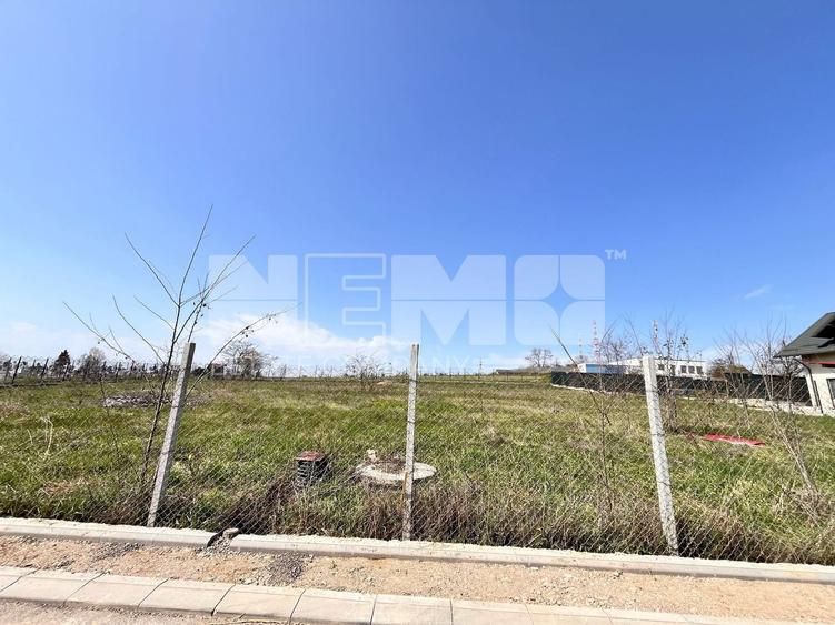 Teren agricol intravilan de 2600 mp, în Moara