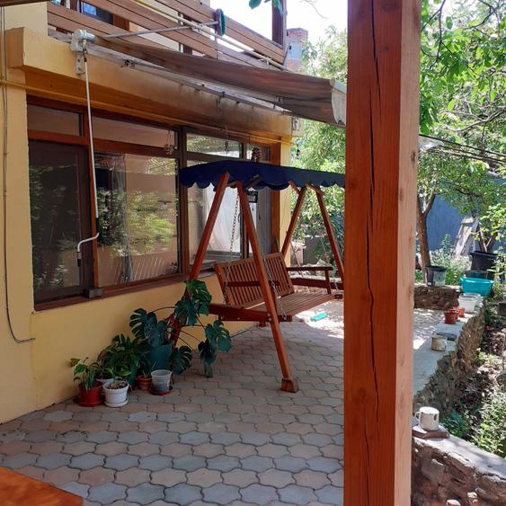 Apartament cu 4 camere decomandat în Exterior Vest
