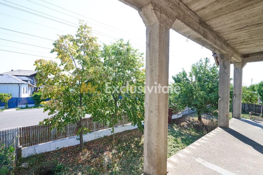 Casă individuală cu 4 camere cu Canalizare în Uda