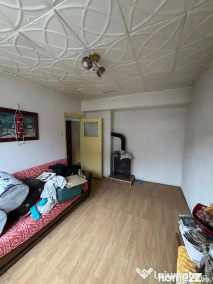 Apartament cu 2 camere semidecomandat în Ferneziu