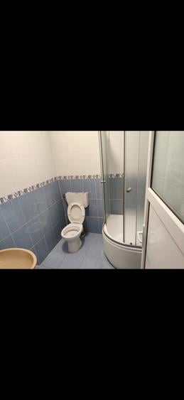 Apartament cu 3 camere semidecomandat în Giulești