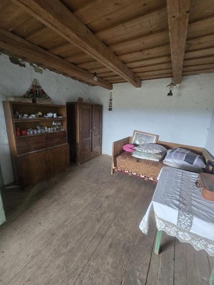 Casă cu Teren 1000 Mp în Stoieneasa