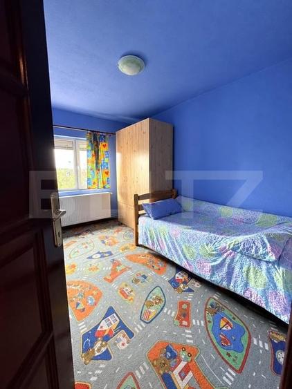 Apartament cu 4 camere decomandat, mobilat în Soarelui