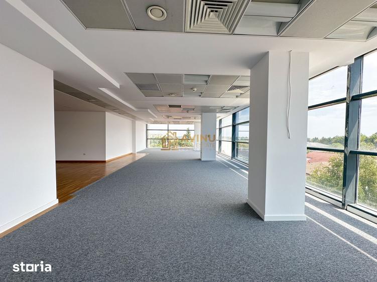 Spațiu comercial, de 4,000 mp, în Central