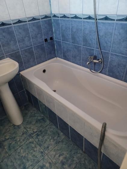 Casă cu 5 camere cu Teren 70 Mp în Central