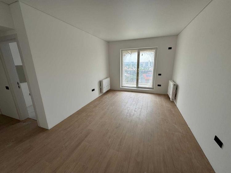 Apartament cu 2 camere semidecomandat, mobilat în Titan