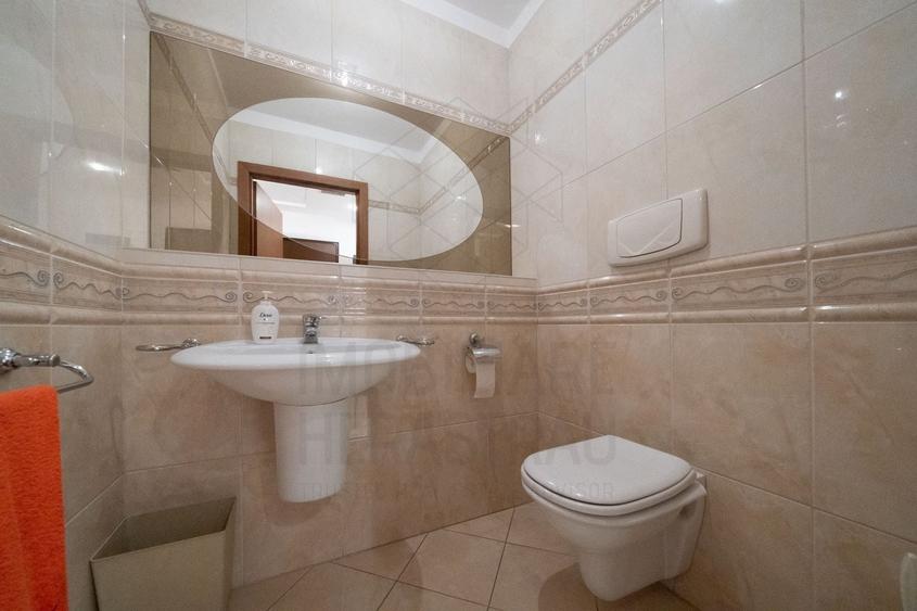 Apartament cu 3 camere decomandat, mobilat în Primăverii