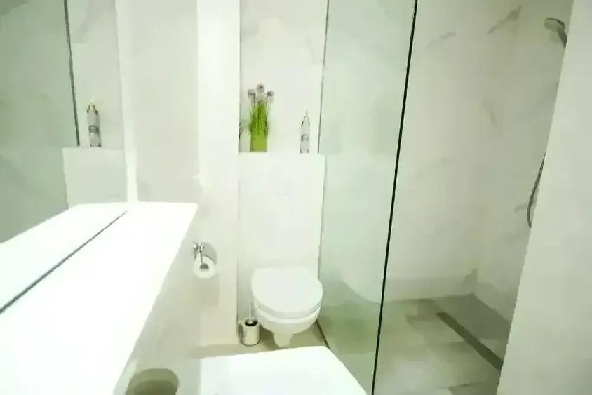 Garsonieră decomandată în Nord