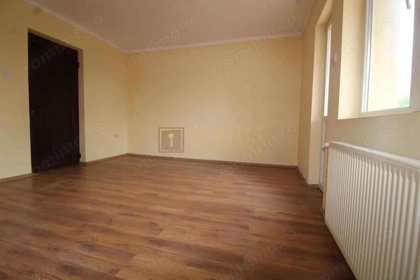 Casă cu Teren 400 Mp în Mircea cel Bătrân