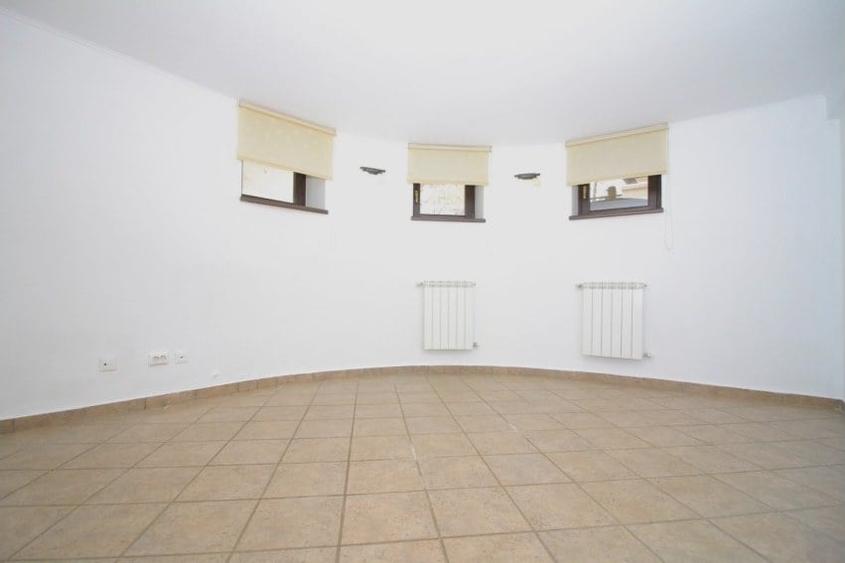 Apartament cu 5 camere în Dorobanți
