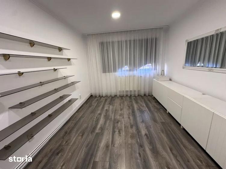 Spațiu comercial, de 91 mp, în Central
