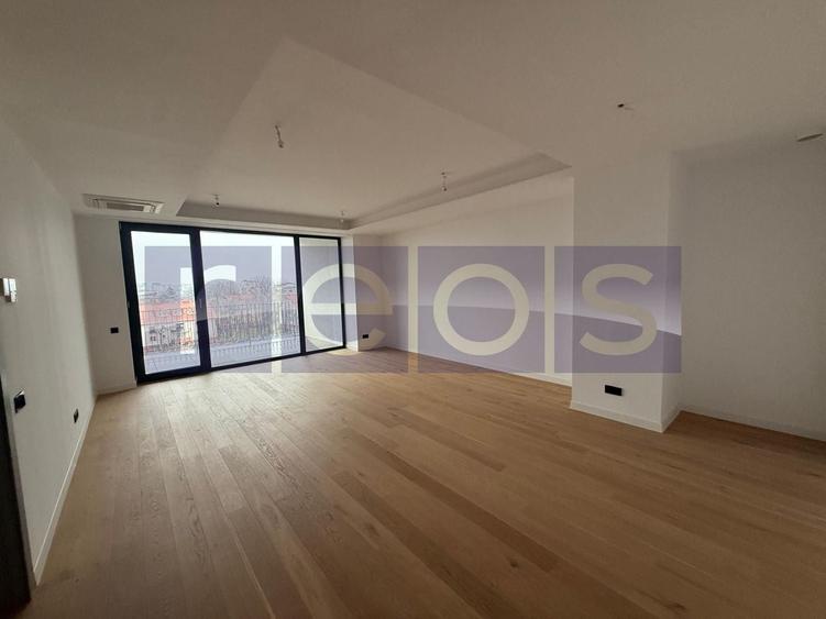 Apartament cu 3 camere decomandat în Floreasca
