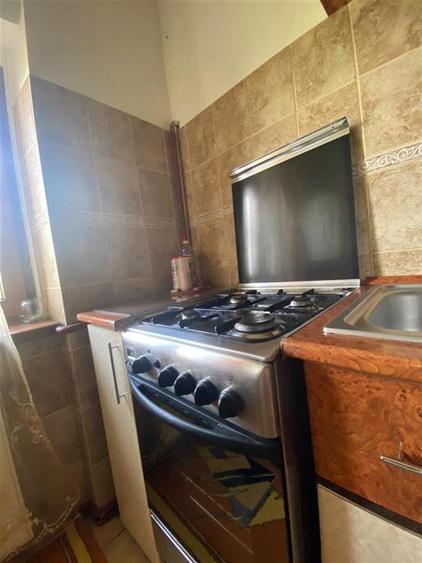 Apartament cu 3 camere decomandat, mobilat în Păcurari