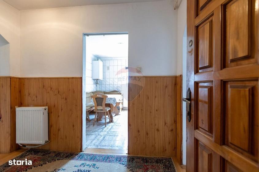 Apartament cu 3 camere decomandat, mobilat în Narcisa