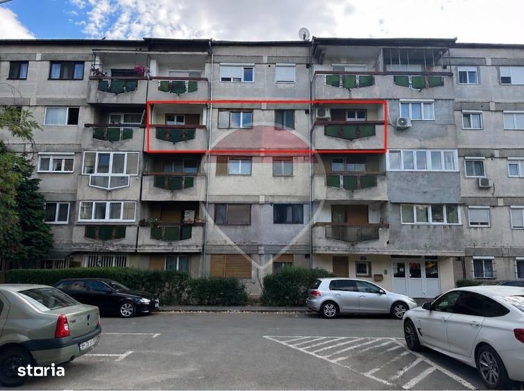 Apartament cu 3 camere decomandat în Rogerius