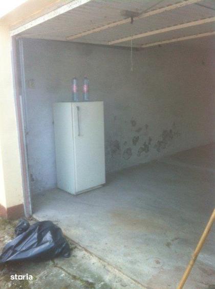 Casă cu 8 camere cu Teren 3100 Mp în Central
