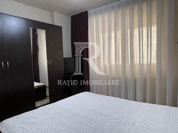 Apartament cu 2 camere decomandat, mobilat în Centru Civic