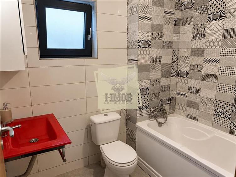 Apartament cu 3 camere decomandat, mobilat în Aeroport