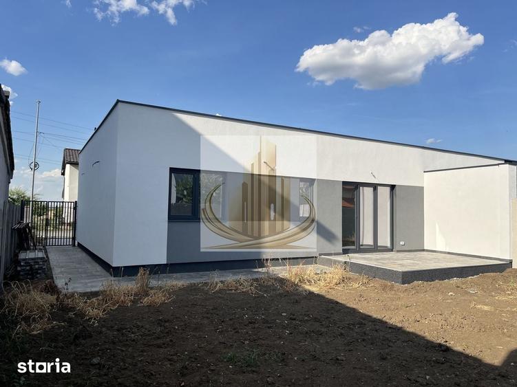Duplex cu 3 camere cu Canalizare în Dumbrăvița
