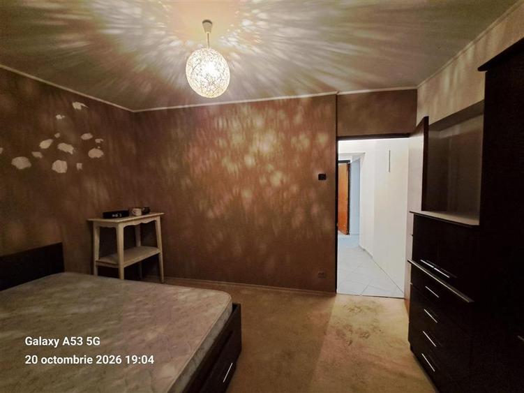 Apartament cu 3 camere decomandat în Basarabia