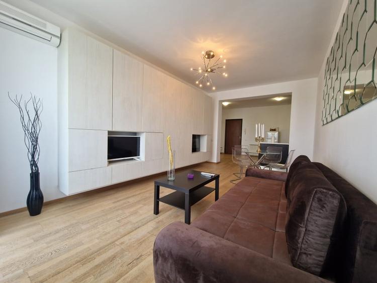 Apartament cu 2 camere semidecomandat, mobilat în Băneasa — fotografia 1