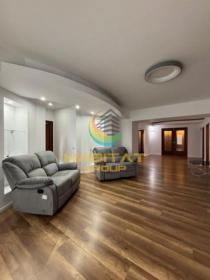 Apartament cu 5 camere decomandat, mobilat în Berceni