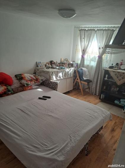 Casă cu 3 camere în Mogoșești