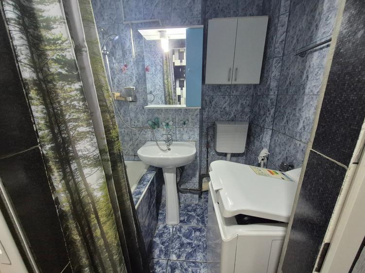 Apartament cu 2 camere decomandat în Tătărași