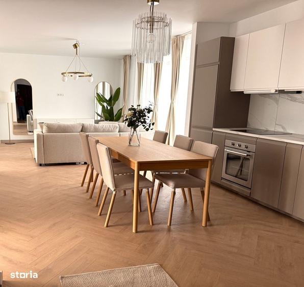Apartament cu 3 camere decomandat în Exterior Vest