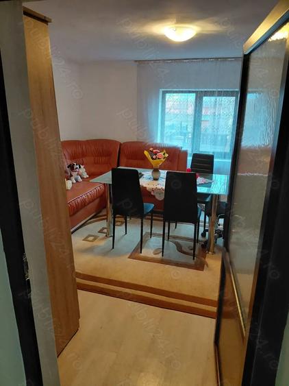 Casă cu 3 camere cu Teren 20 Mp în Petrești