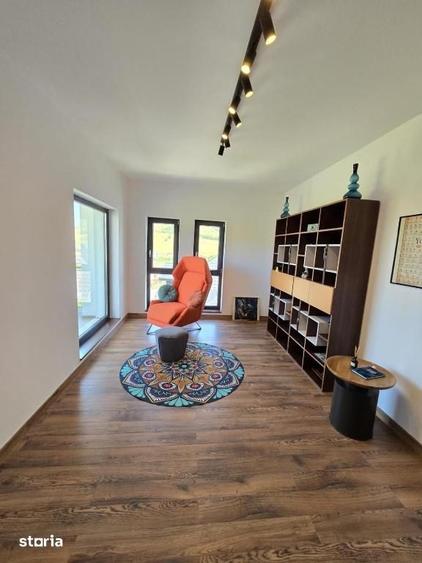 Casă cu 5 camere decomandat cu Piscina în Chinteni